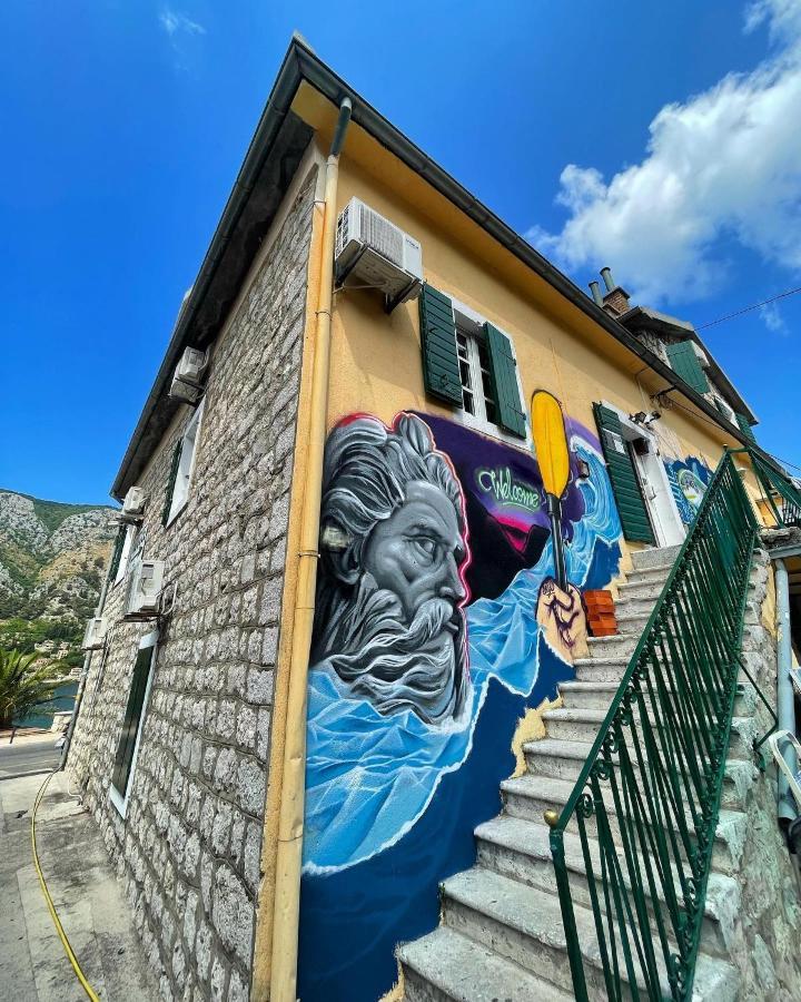 Montenegro Hostel 4U Kotor Bagian luar foto