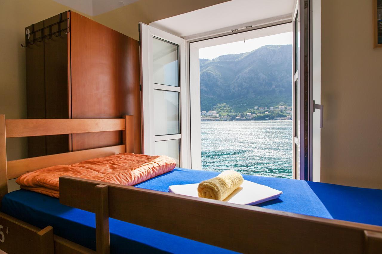 Montenegro Hostel 4U Kotor Bagian luar foto